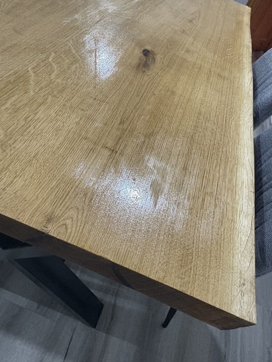 Image 1 of Eikenhouten tafel - eettafel - handgemaakt - massief hout