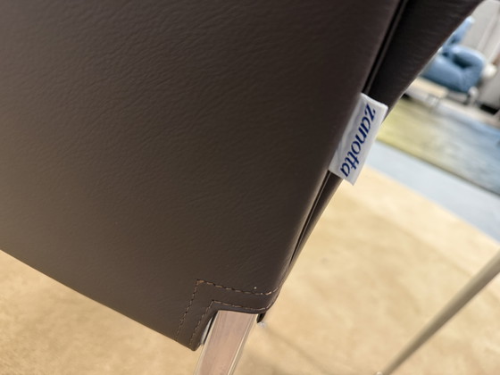 Image 1 of 4 sedie da pranzo Zanotta Zia in pelle marrone come nuove