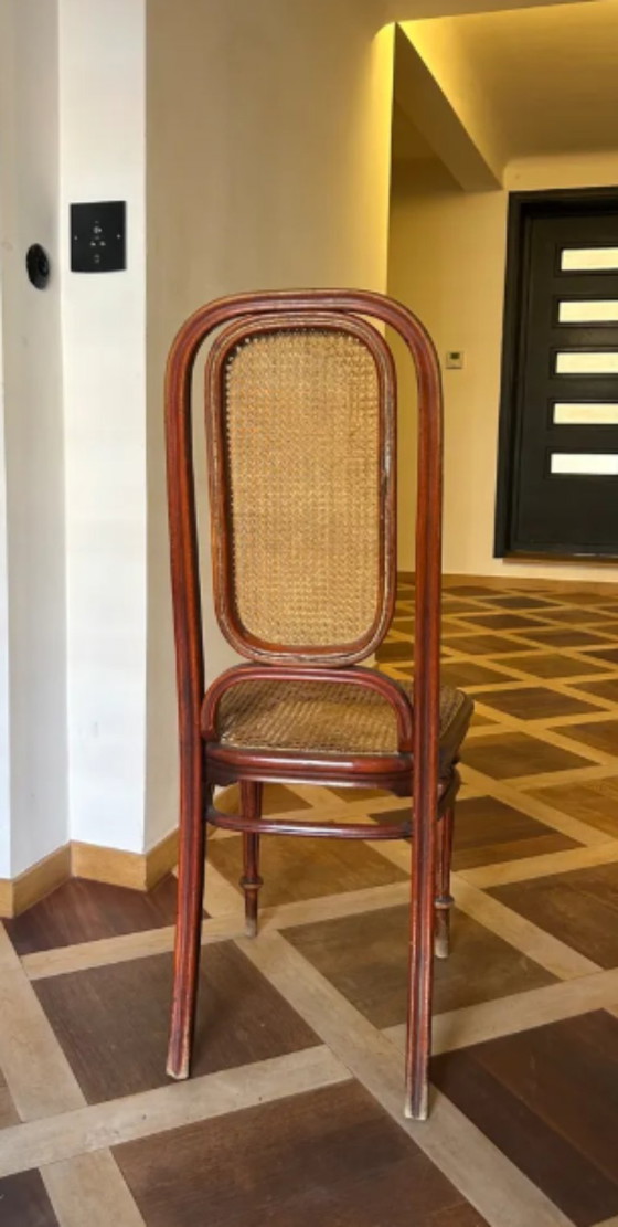 Image 1 of Antieke Thonet-stoel van gebogen hout en riet - Model nr. 32