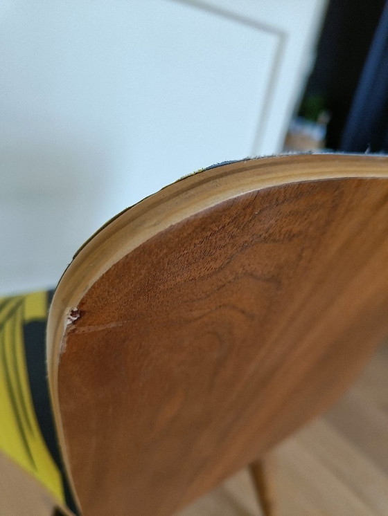 Image 1 of Chaise vintage des années 1960 recyclée, impression de bande dessinée rétro