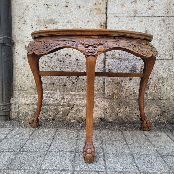 Image 1 of Console demi-lune « Yueyazhuo », bois de Huanghuali, dynastie Qing, vers 1790 – Chine