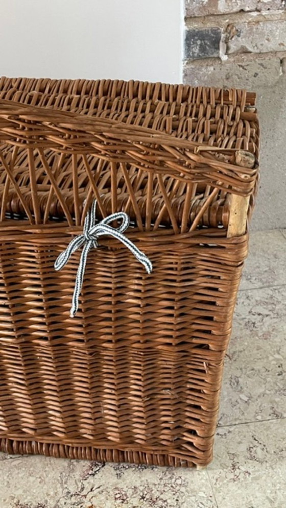 Handgemaakte, gesigneerde vintage aardewerk vaas – Ladekasten, Rattan (photo 15 of 37)