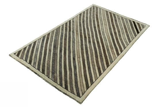 Image 1 of Hand-knotted Gabbeh nomadic rug - 190 X 118 Cm