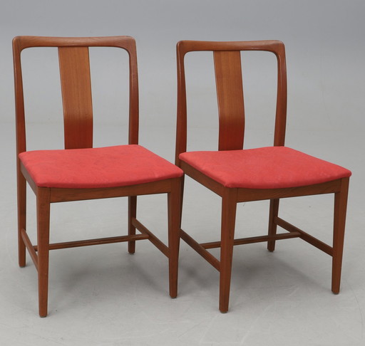 Set 6 chaises en noyer. Années 60