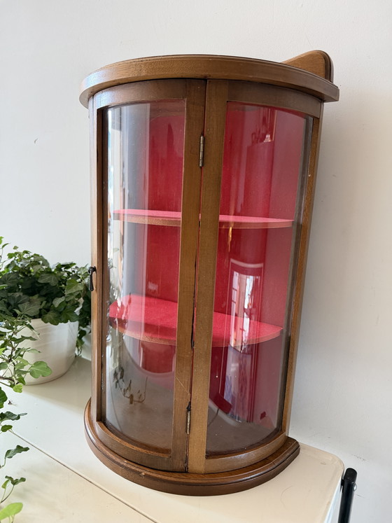Vitrina antigua con cristal convexo – Objetos decorativos, Wood (photo 5 of 5)