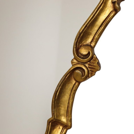 Image 1 of Espejo antiguo estilo barroco con remate, clásico dorado, Francia, 62 cm.