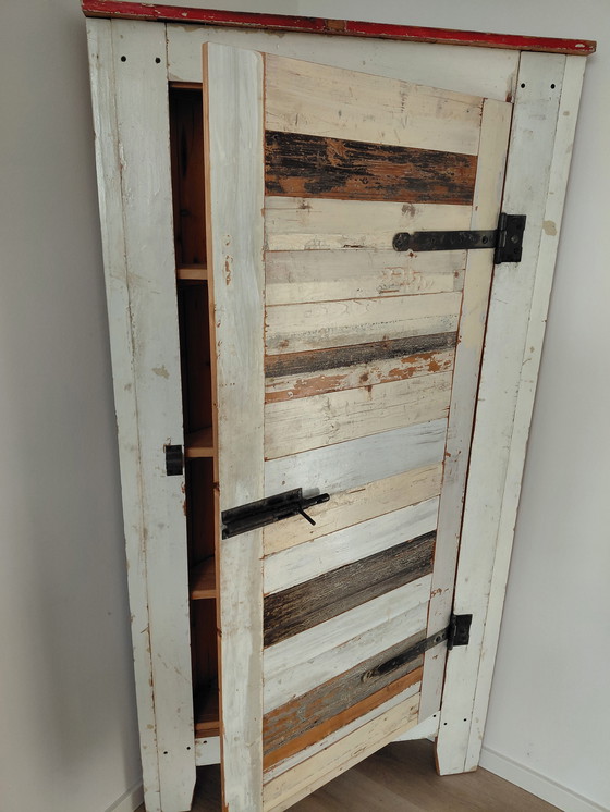 Image 1 of Piet Hein Eek hoekkastje