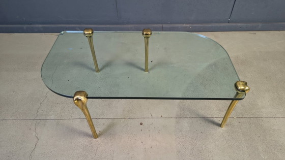 Image 1 of Salontafel van messing en glas, jaren 70.
