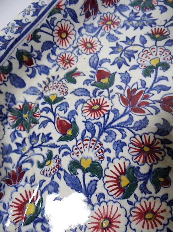 Image 1 of Belangrijk antiek Gien faience dienblad, 1875-1885, met kasjmierpatroon.