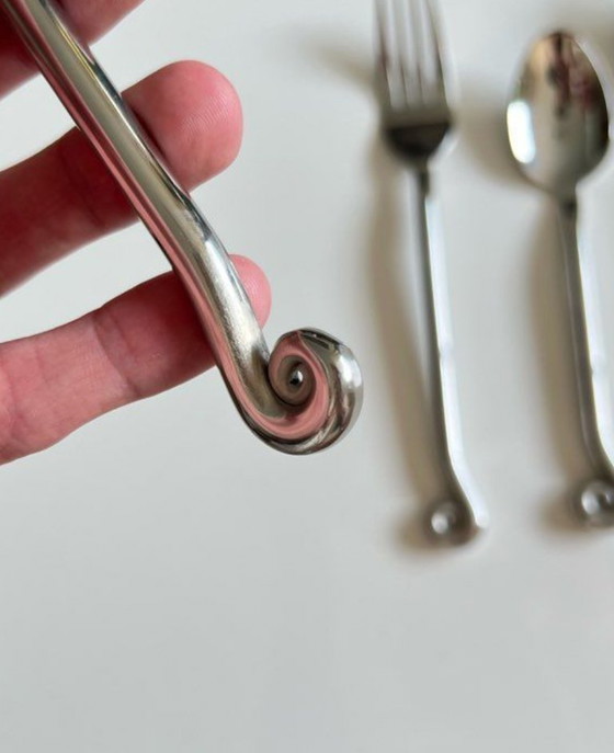 Image 1 of Set di 5 posate in acciaio inox – forma organica a spirale/vortice – stoviglie vintage originali