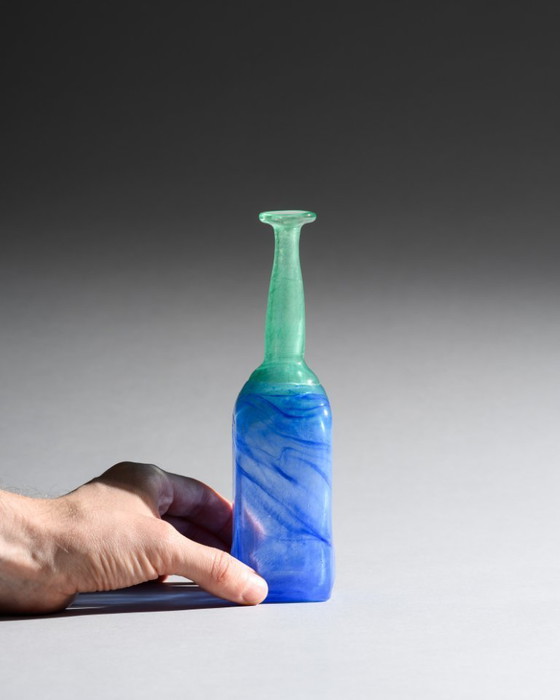 Image 1 of Samengestelde tentoonstelling van glaskunstwerken van een duo uit Duitsland, gesigneerd door ambachtslieden uit de jaren 80-90.