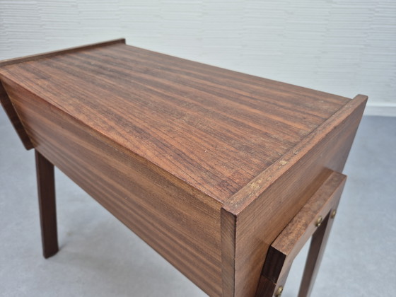 Vintage teak wood sewing thread/supplies table/cabinet. – Side tables (photo 13 of 13)