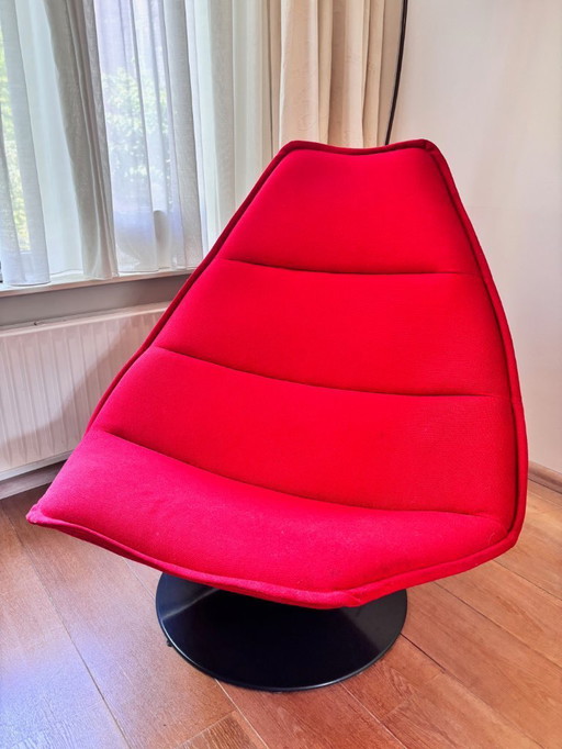 Artifort F584