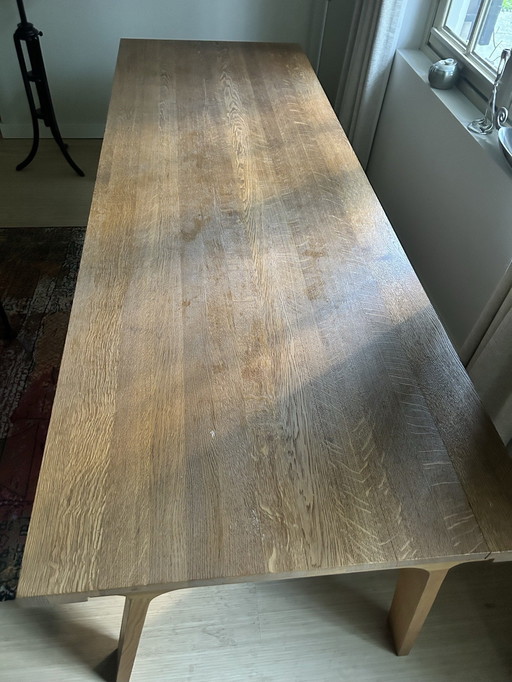 Massief houten lange eettafel 