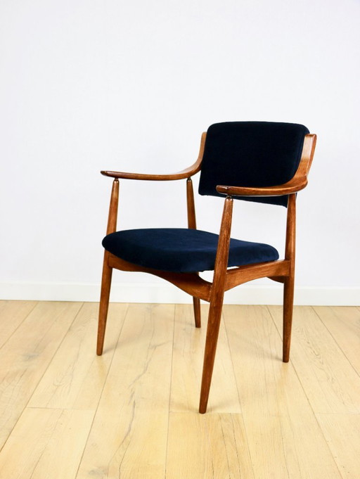 Poltrona da ufficio danese vintage - Blu navy – fauteuils, Wood (photo 2 of 10)
