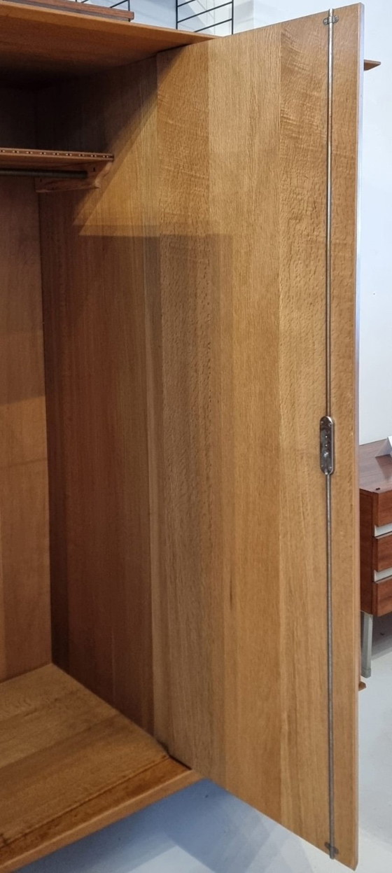 Image 1 of guardaroba di metà secolo