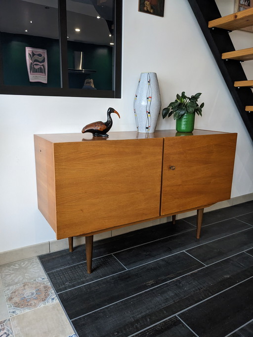 Aparador vintage de diseño escandinavo