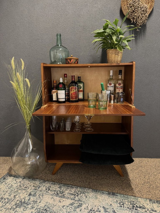 Image 1 of Vintage teak drankkastje met schuine pootjes (Jaren '60)