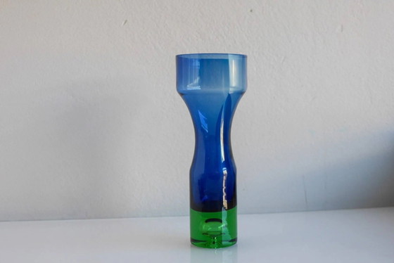 Image 1 of Mid-century modern Scandinavian bright blue and emerald green glass vase from Borgström Åseda, Sweden