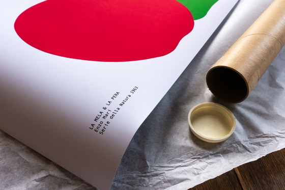 Image 1 of La Pera La Mela - Enzo Mari - Serie della Natura 1963 - Affiche 70 x 50 cm