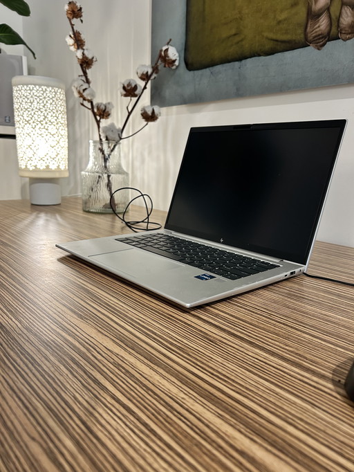 Walnut Desk 200x80cm Height Adjustable - Ahrend