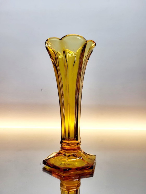 Image 1 of Val Saint Lambert Art deco Vase, Luxval Serie Modell Américain, bernsteinfarben, Belgien