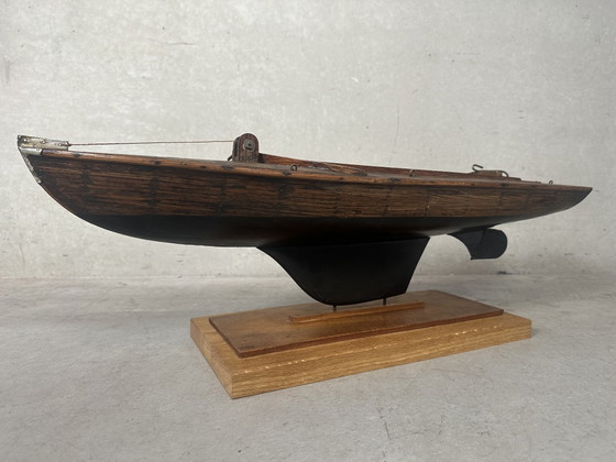 Image 1 of Antieke houten (model) boot - vijverjacht