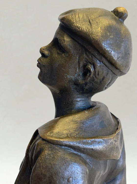 Image 1 of Scultura in bronzo – Piccolo mozzo che fischietta – Firmata V. Szczeblewski – 21 cm