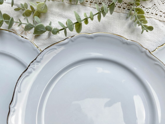 6 Vintage White Gilded Porcelain Plates + 6 Mismatched Floral Small Plates – Crockery (photo 15 of 17)