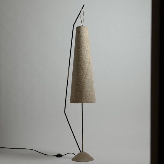 Rare Lampadaire Kaiser Leuchten avec abat-jour en fibre tressée, Allemagne, années 1950 – Wicker, Brass (photo 7 of 16)