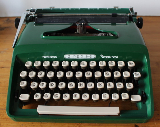 Image 1 of Remington Concord typemachine