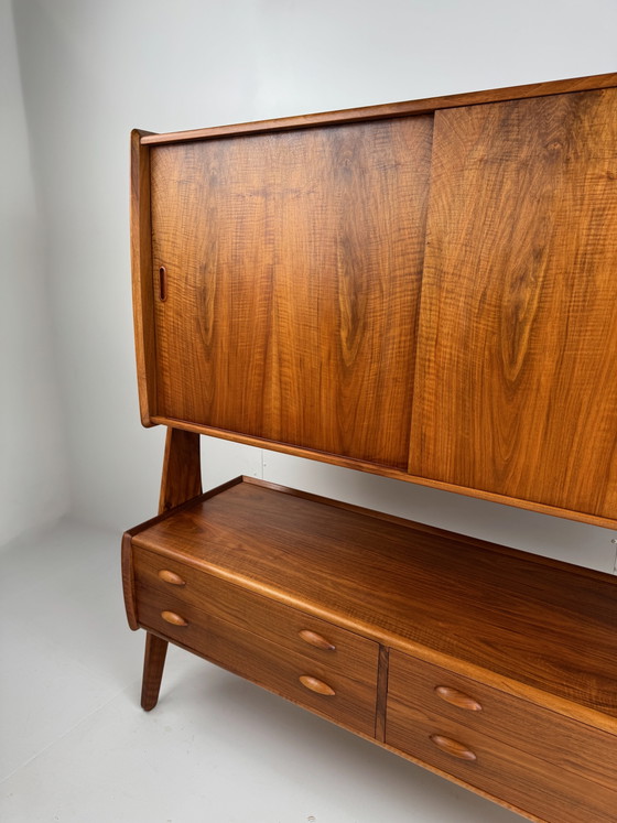 Image 1 of Buffet double modèle 53 par Harry Østergaard pour Randers Møbelfabrik – Design sculptural danois en teck