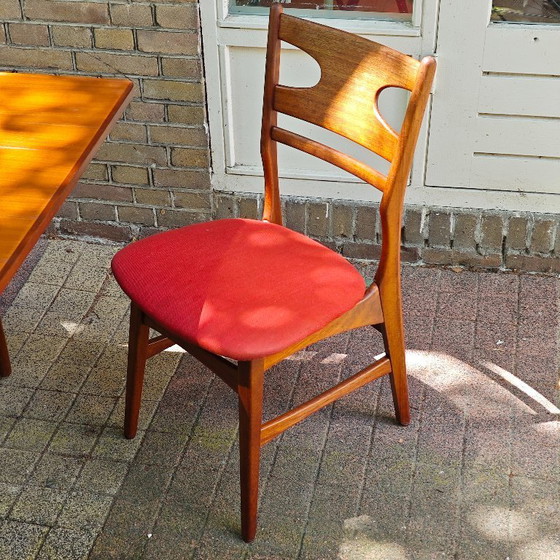Image 1 of Set da pranzo vintage con 4 sedie e tavolo allungabile.