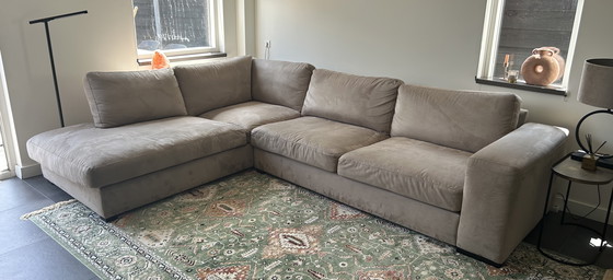 Image 1 of Montel sofa - infinity square
