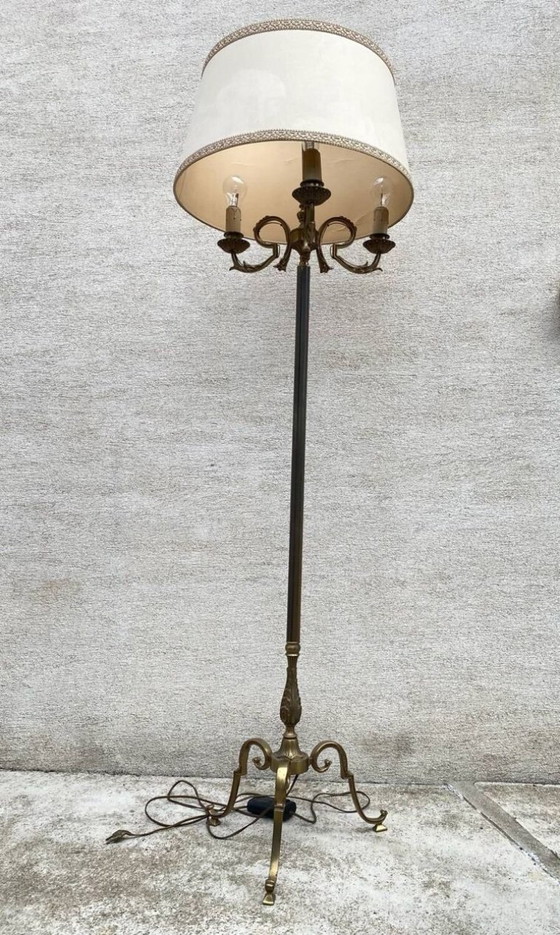 Image 1 of Vintage brass 3-light tripod floor lamp