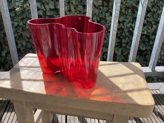 Image 1 of Vintage Alvar Aalto vase Ruby Red