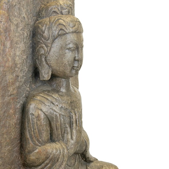 Zeldzame vroege Chinese stenen Guanyin (Avalokiteshvara) stele – Mogelijk Noordelijke Wei, 5e–6e eeuw – 45,6 (photo 3 of 11)