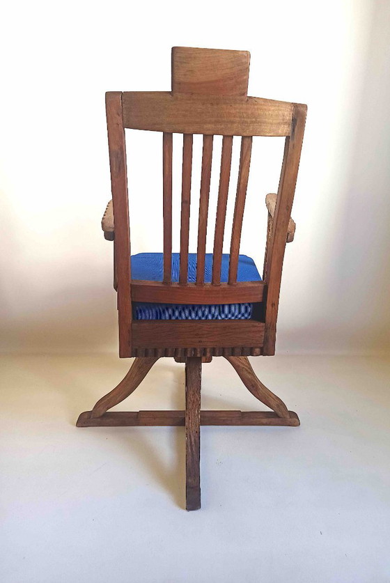 Image 1 of Sedia da barbiere anno 1900 in teak massello