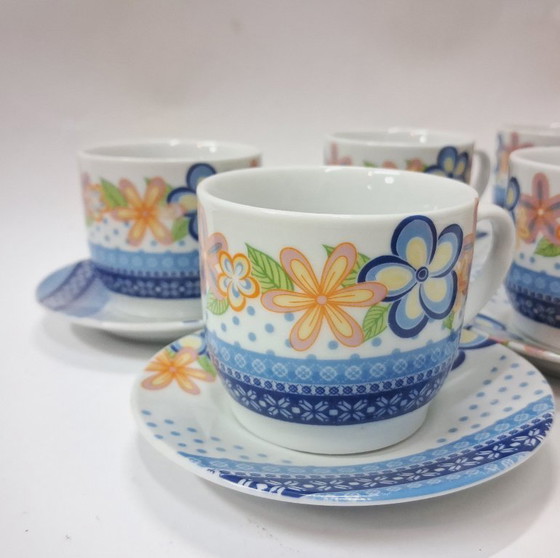Image 1 of 6 x vintage porcelain coffee cups and saucers, unused
