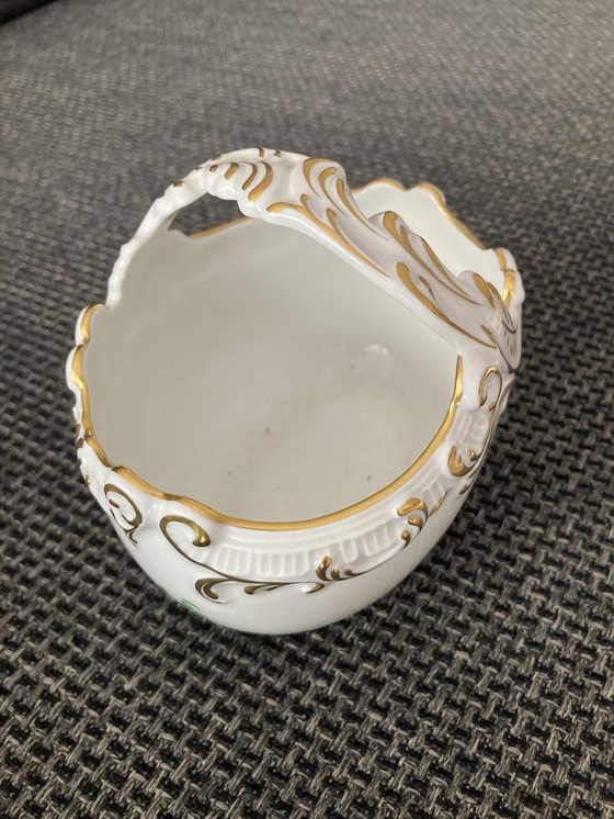 Image 1 of Cesta de porcelana Herend