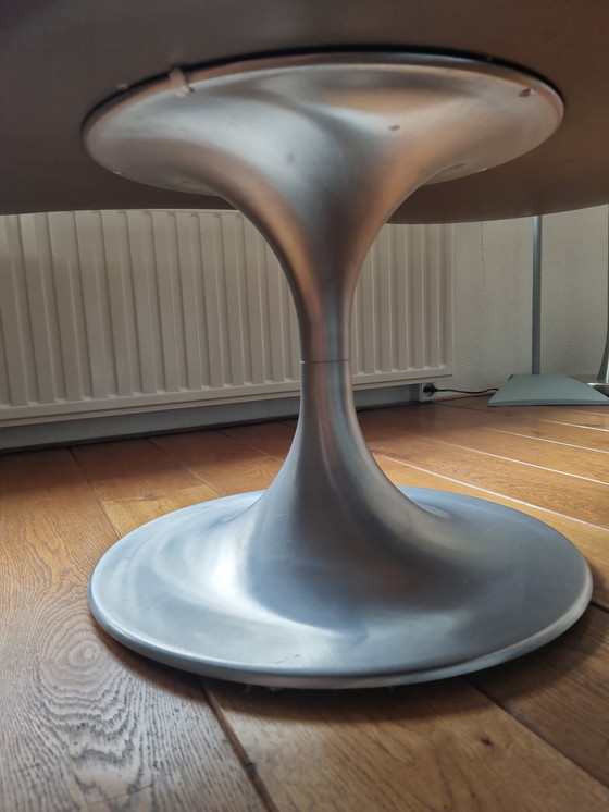 Image 1 of Design 3-Flügel-Couchtisch mit rundem Bein aus Edelstahl