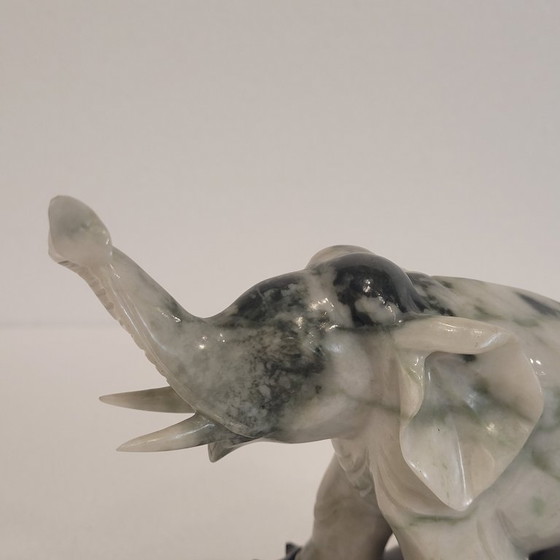 Image 1 of Pair of elephant paperweights, veined marble, 80’s - France