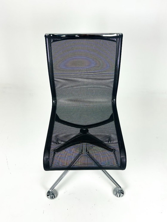 Design bureaustoel Alias Meetingframe, Draaistoelen, Aluminium, Zwart (foto 9 van 12)
