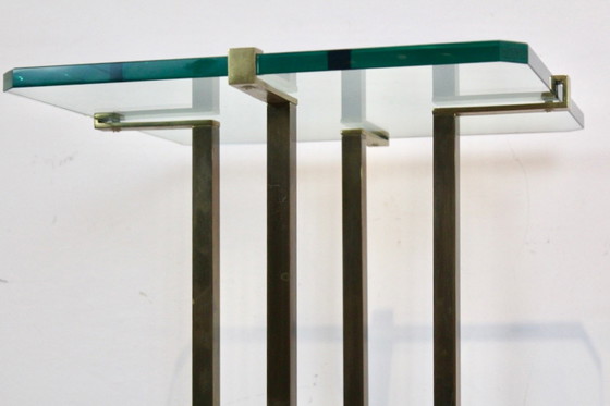Table piédestal minimaliste en laiton et verre de Peter Ghyczy, Tables de salle à manger (photo 8 sur 12)
