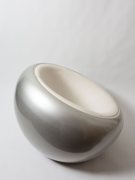 Image 1 of Weltraum-Schalenstuhl