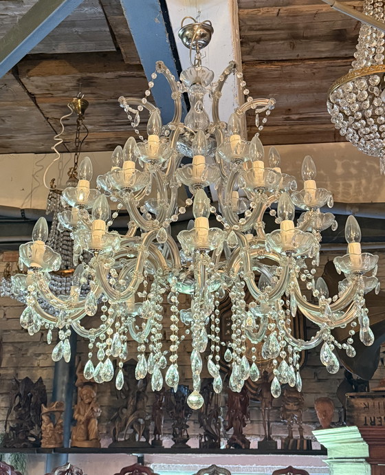 Image 1 of Très grand lustre ancien en cristal
