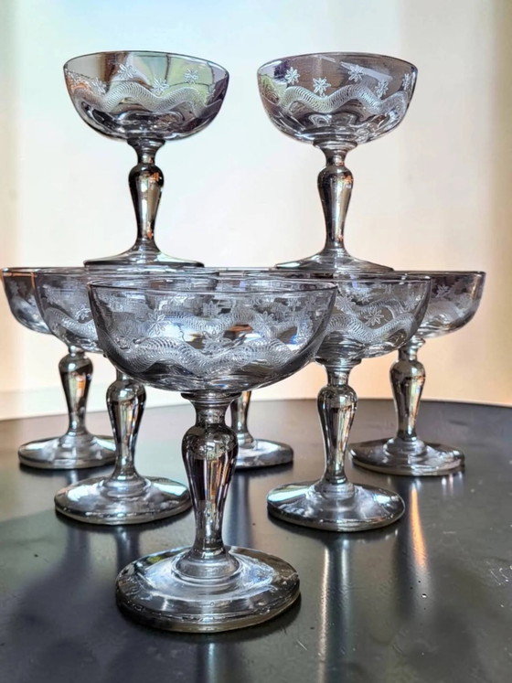 8 coppe da champagne in vetro inciso di Meisenthal, Art Déco – Bicchieri e caraffe, Cristallo, Art Deco (photo 12 of 14)