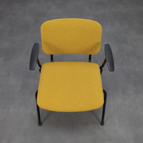 Image 1 of Sillón de Ahrend de Cirkel, 1969 - Retapizado en Bouclé