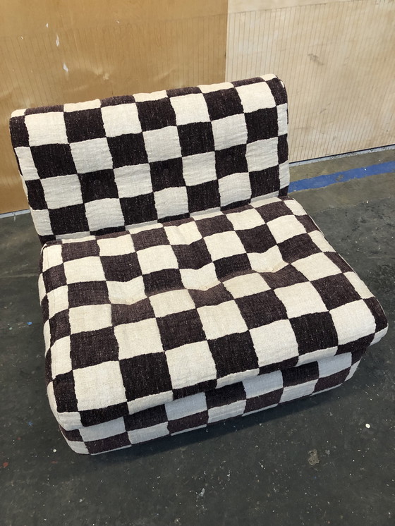 Image 1 of Amanta BB Italia nouveau gestoffeerd