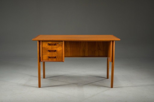 Midden-eeuws Deens teakhouten bureau van Gunnar Nielsen Tibergaard, jaren 60